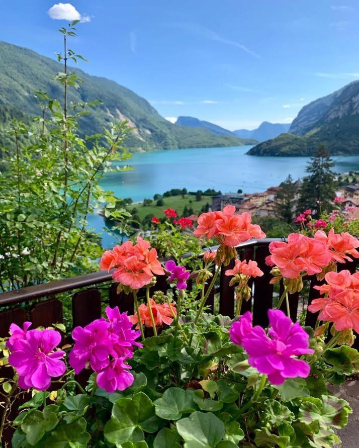 Hotel Aurora Molveno Esterno foto