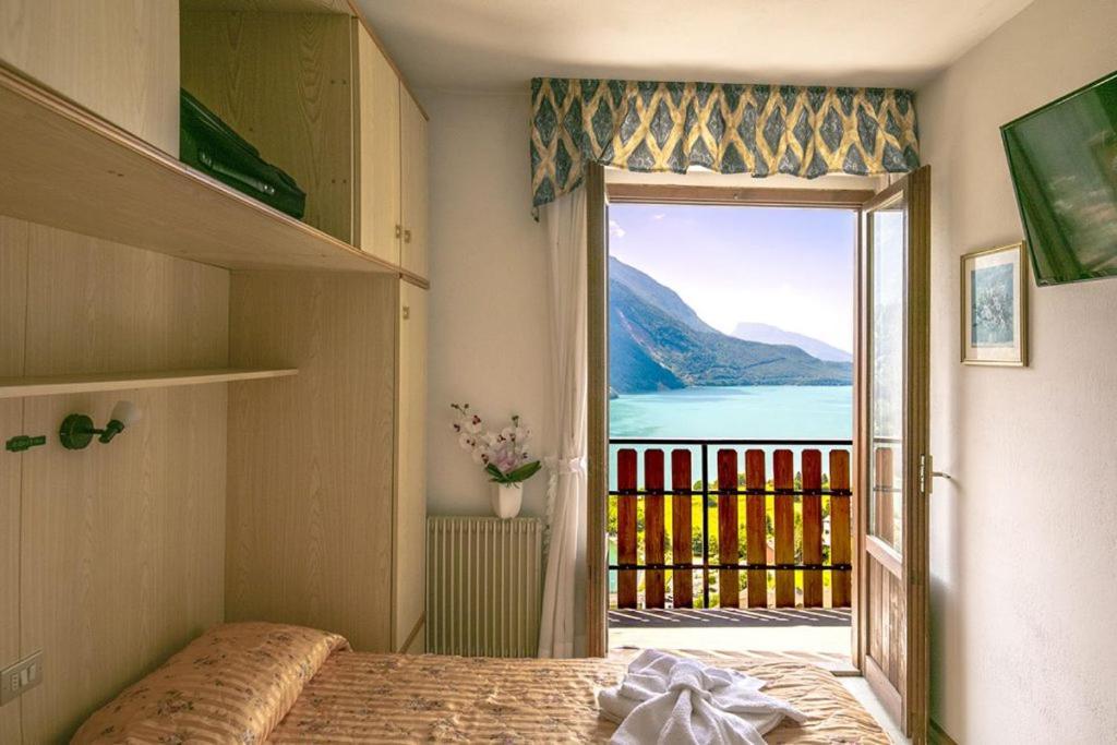 Hotel Aurora Molveno Esterno foto