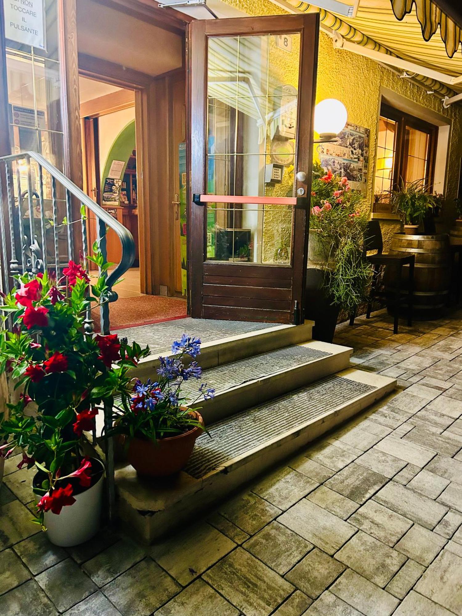 Hotel Aurora Molveno Esterno foto