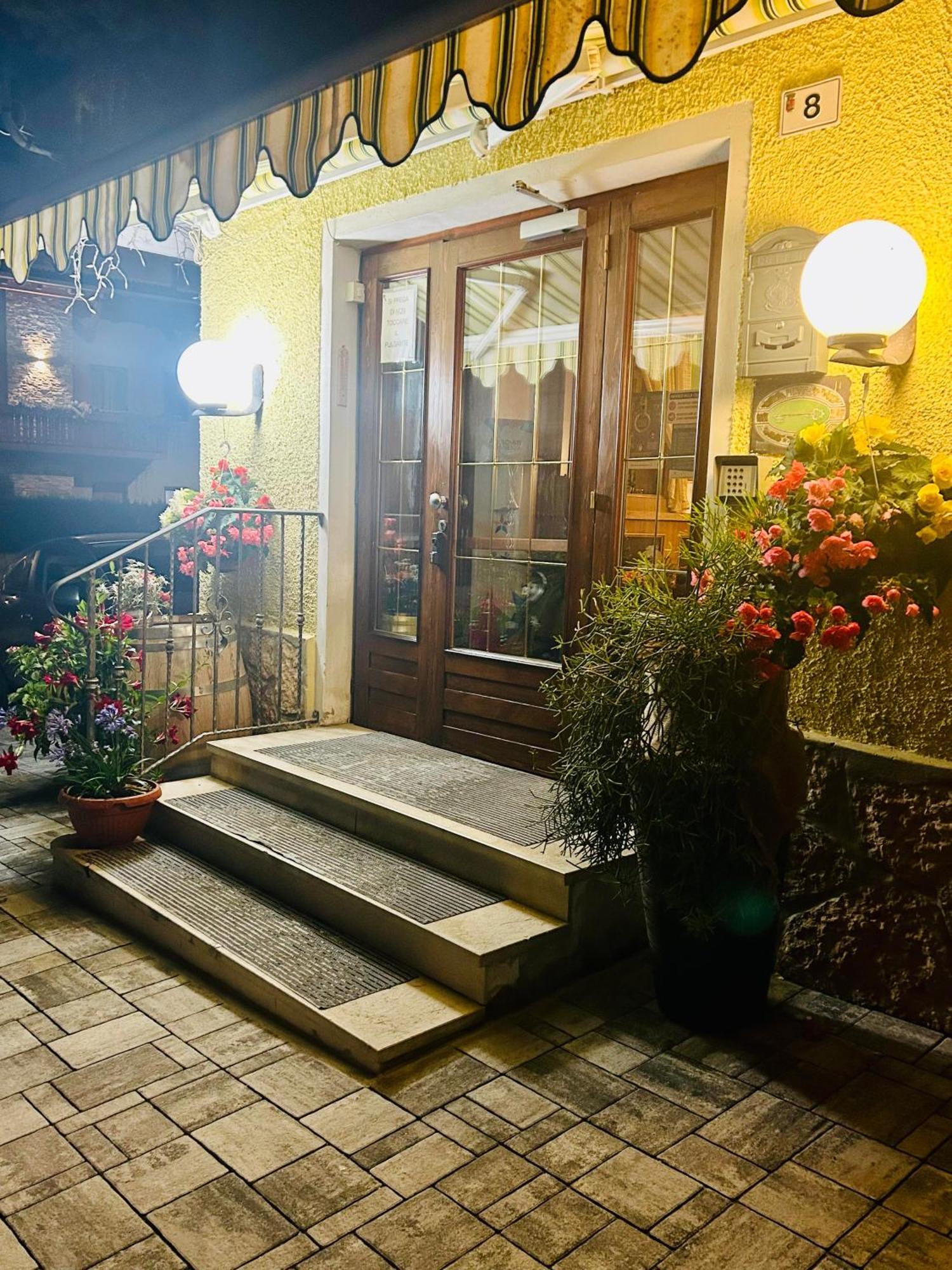 Hotel Aurora Molveno Esterno foto