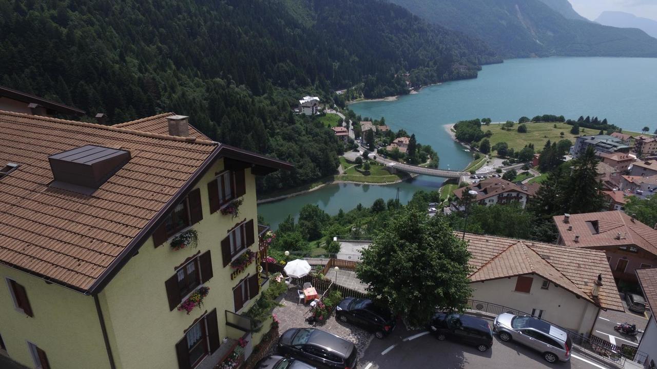 Hotel Aurora Molveno Esterno foto