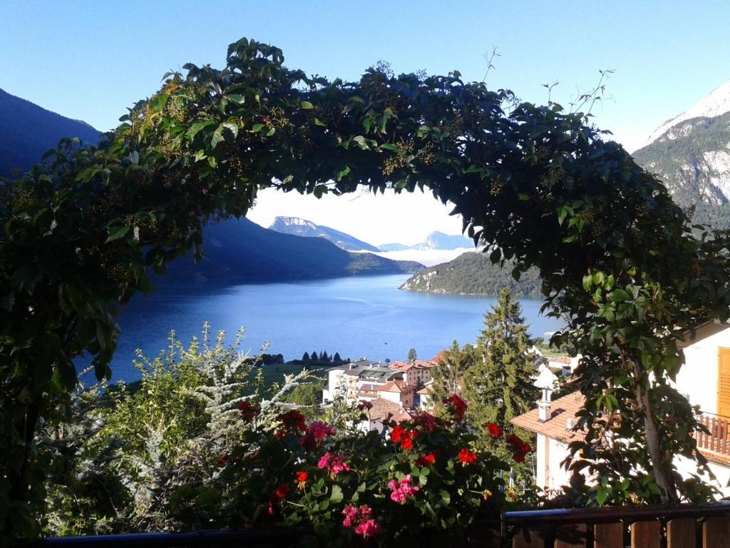 Hotel Aurora Molveno Esterno foto